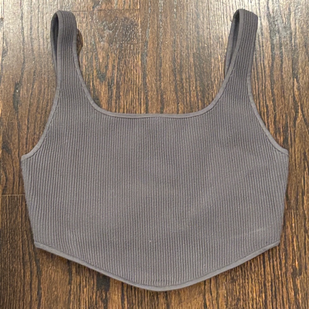 Babaton Charcoal Ribbed Crop Top